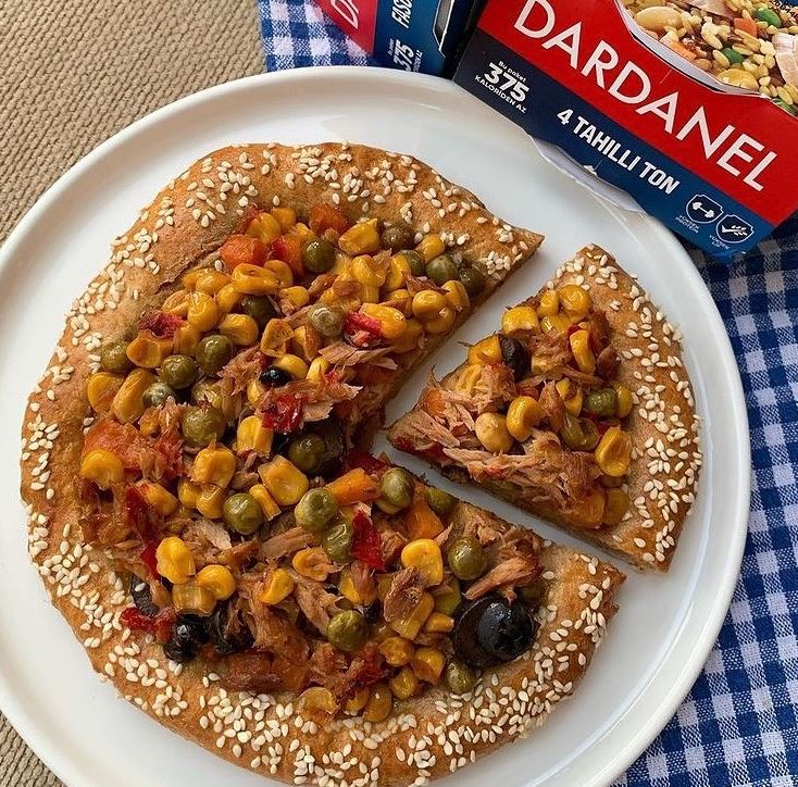 Dardanel Ton Salata M�s�rl� Susam Kenarl� Pizza
